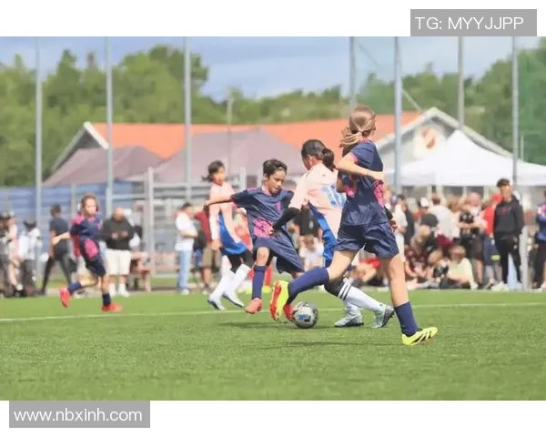 法肯柏尔与奥基迪的精彩对决揭示足球战术与团队协作的魅力