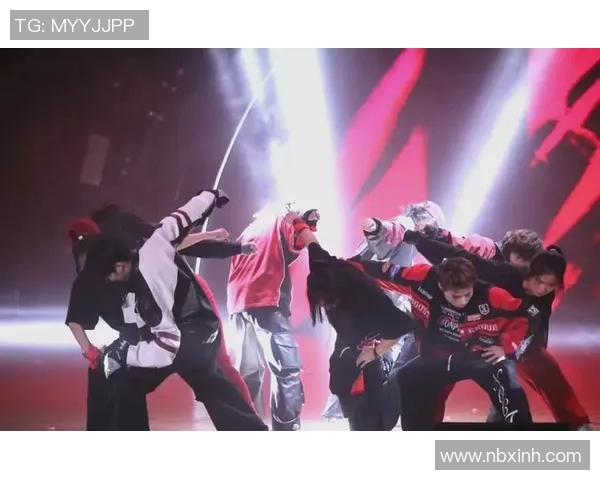 上海街舞队的团队协作之道:如何在舞台上展现默契与激情 上海街舞队的团队协作之道:如何在舞台上展现默契与激情