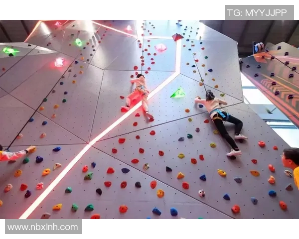 北京攀岩队耐力训练的深度解析与攀岩技巧的提升探讨 北京攀岩队耐力训练的深度解析与攀岩技巧的提升探讨