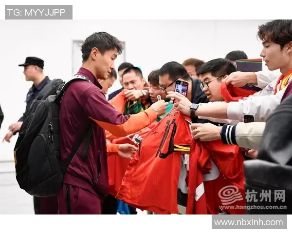 杭州足球队状态变革引发热议球迷期待新篇章与未来发展